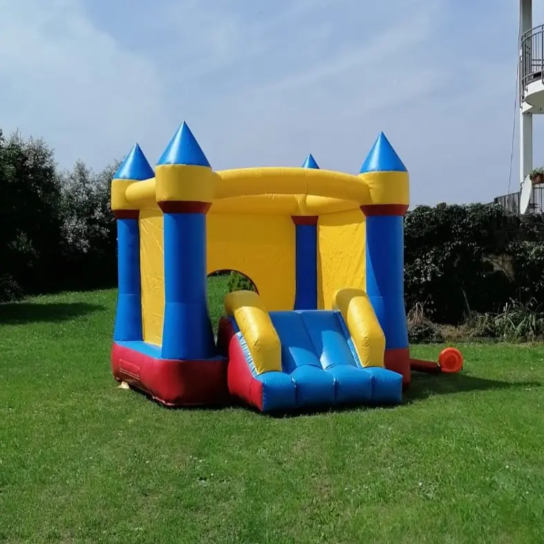 Hüpfburg “Unsere Kleine”